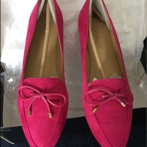 A size 8M Talbots's driving shoes.